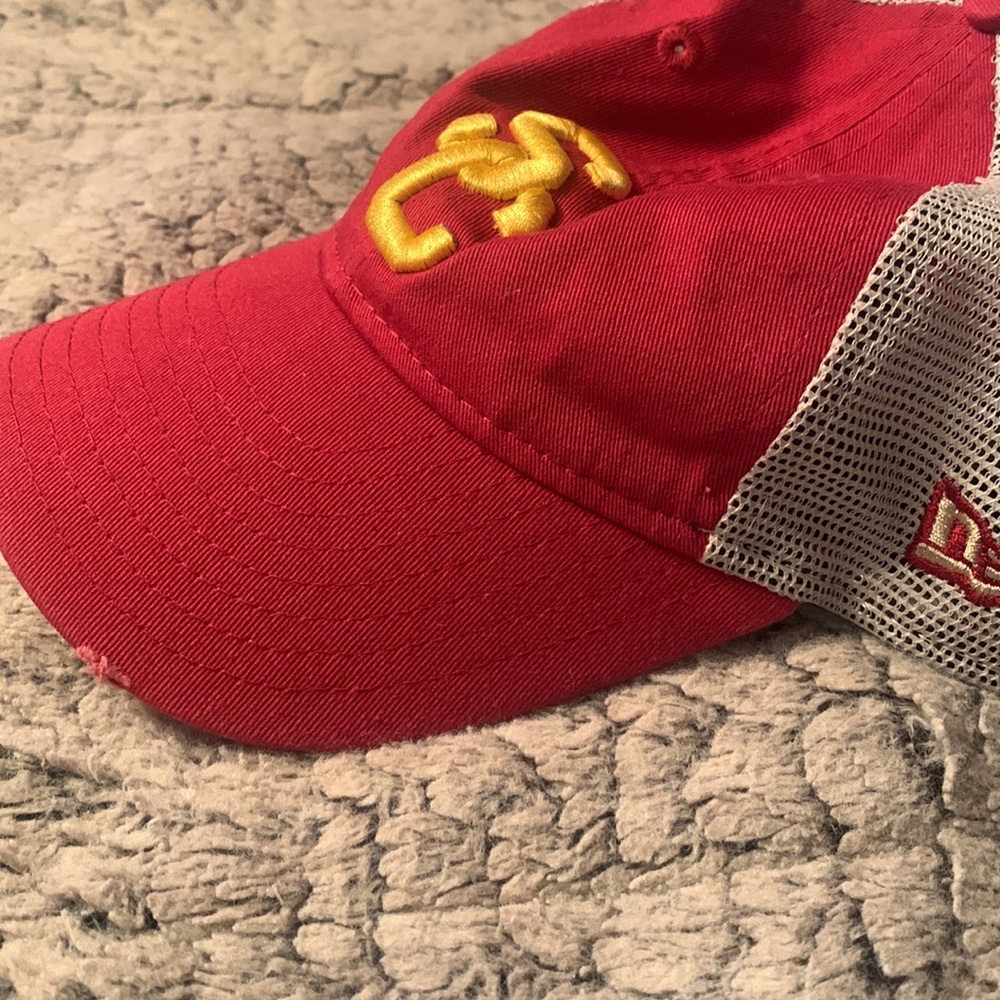 USC hat - Picture 2 of 4